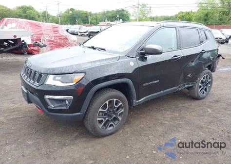 2019 Jeep Compass Trailhawk 4X4 from USA, damaged, VIN 3C4NJDDB7KT727762